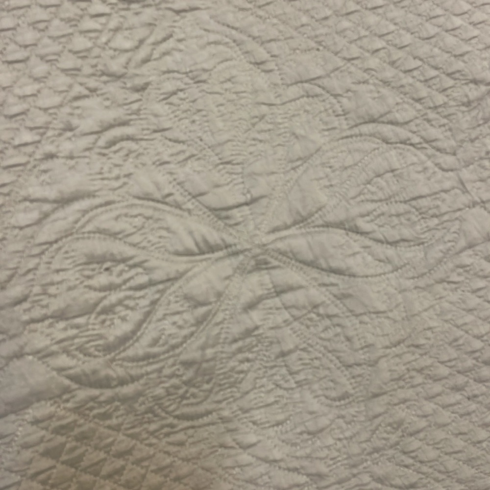 Quilted bedspread - Picture 4 of 6